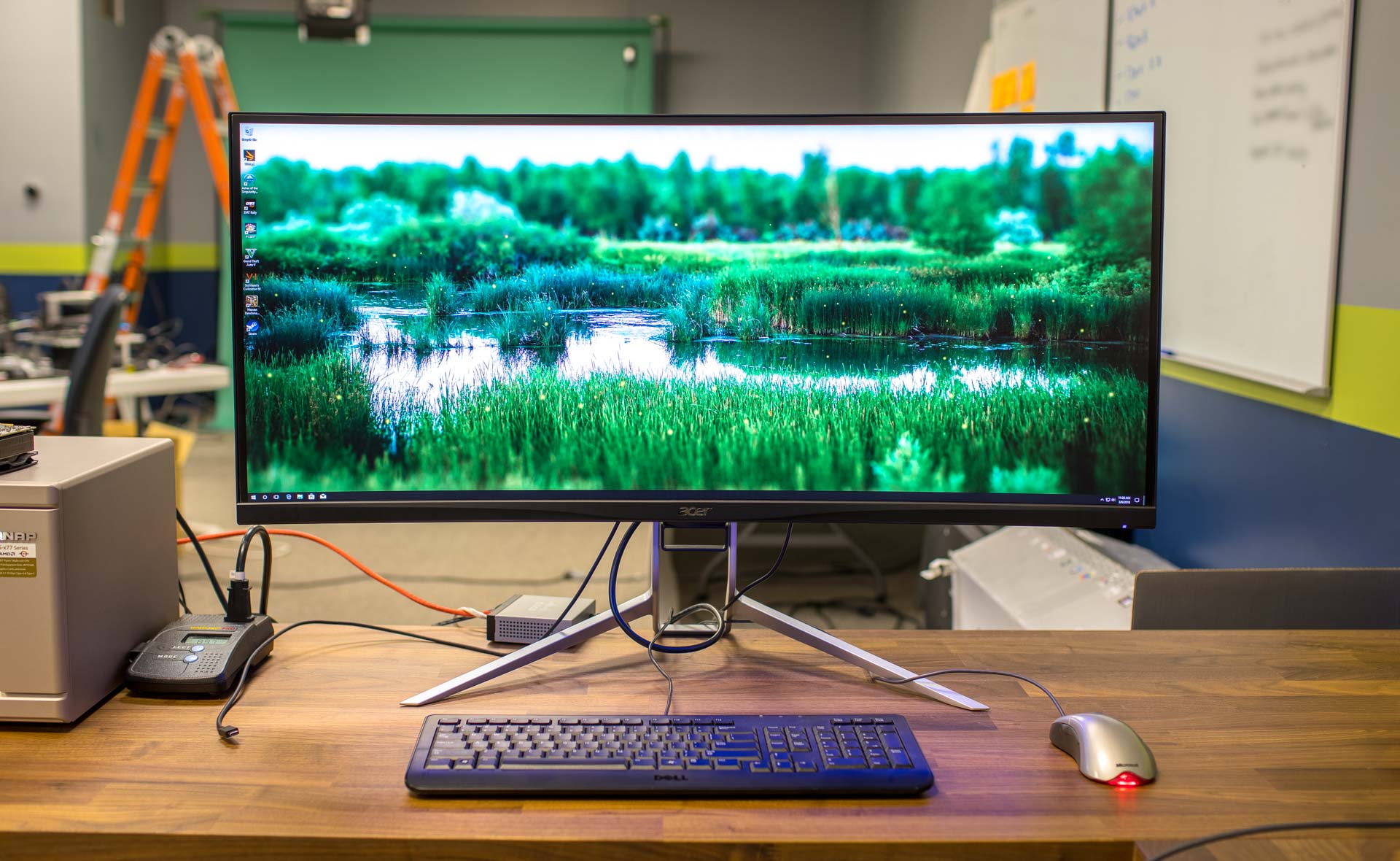 3840×1600 Ultrawide Monitors: How 160 Lines Can Make All the Difference