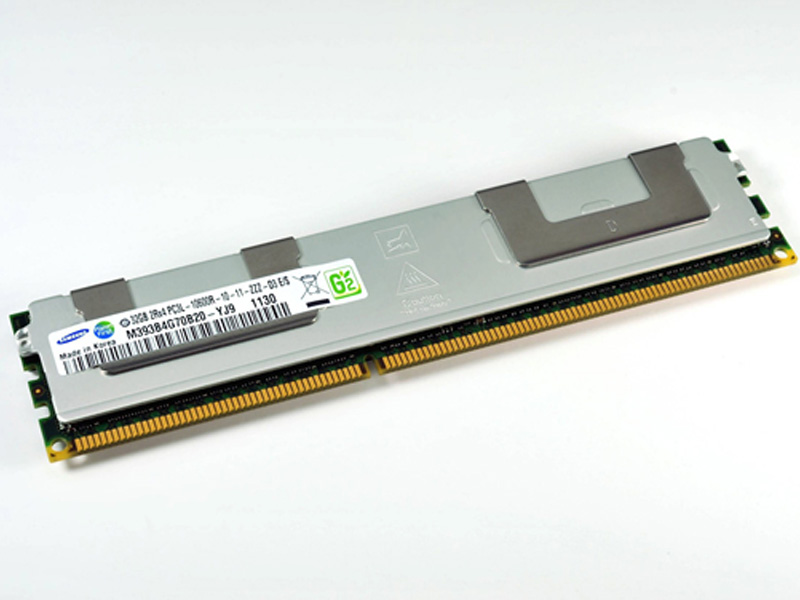 Samsung Releases Engineering Samples of 32GB Green DDR3 For Future Servers