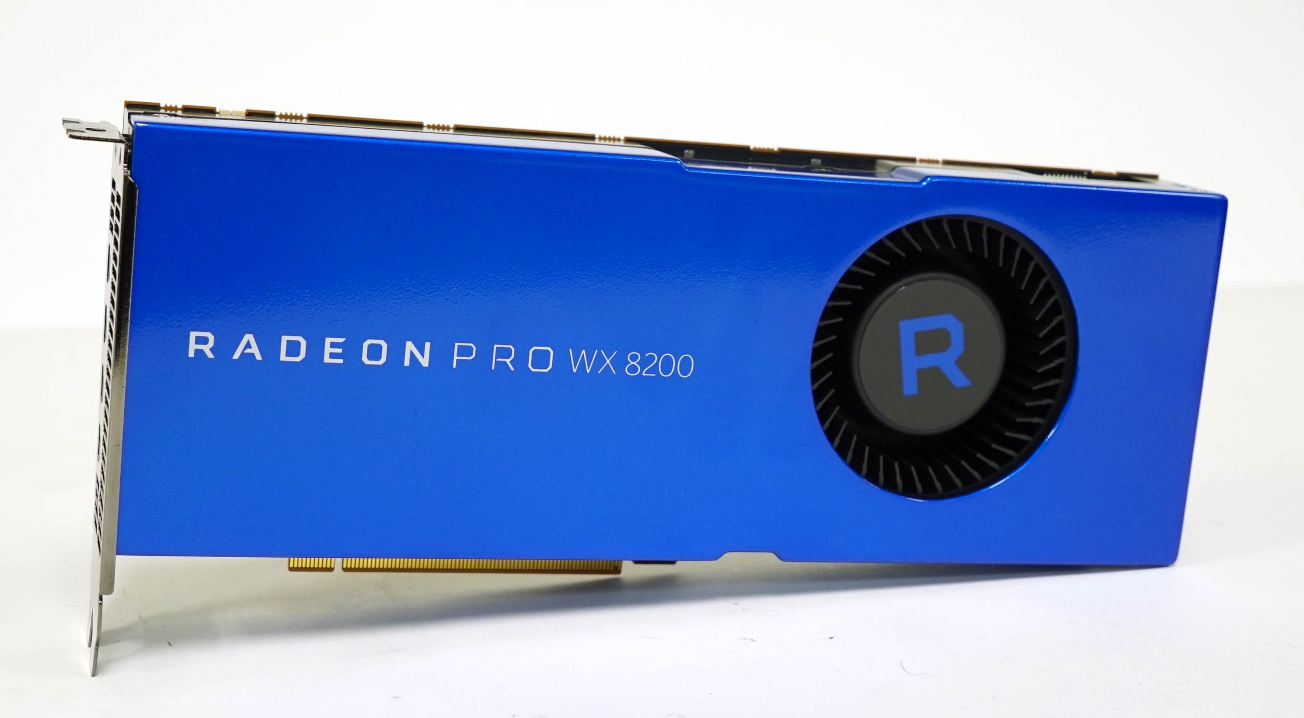 AMD Radeon Pro WX 8200 Review – Pro Vega